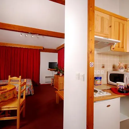 Otel La Rochetaillee 3*