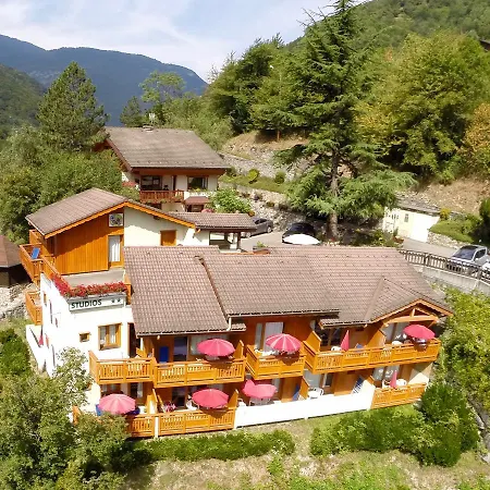 La Rochetaillee