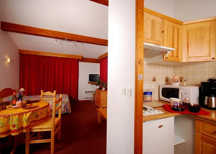 Hotell La Rochetaillee 3*